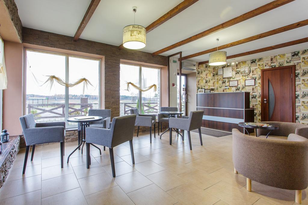 Mini-Hotel La Menska Μινσκ Εξωτερικό φωτογραφία